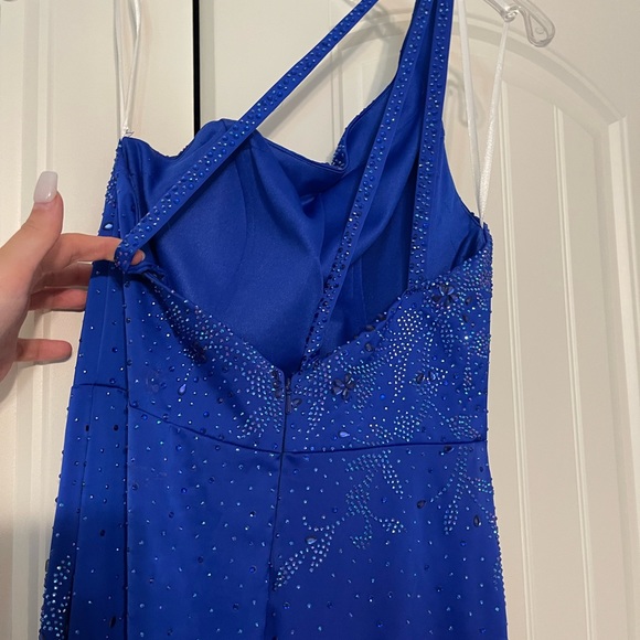 2CUTE PROM BY J. MICHEALS 20123 (with train flip BUSTLE) - Picture 12 of 13